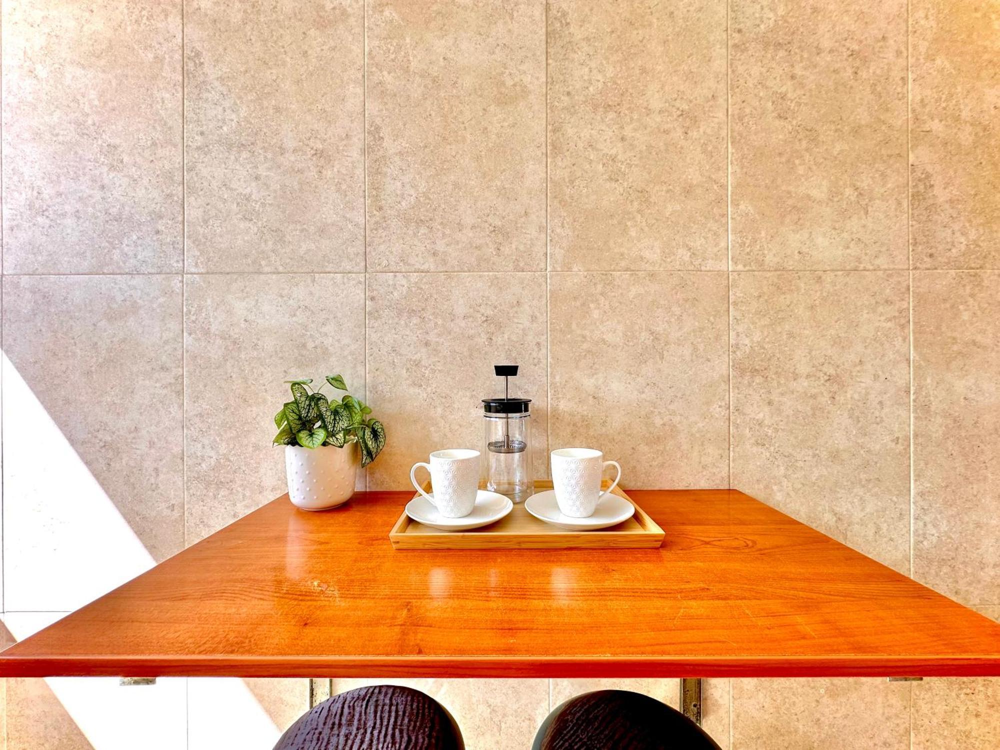 Apartamentos J&K Torremolinos Kültér fotó
