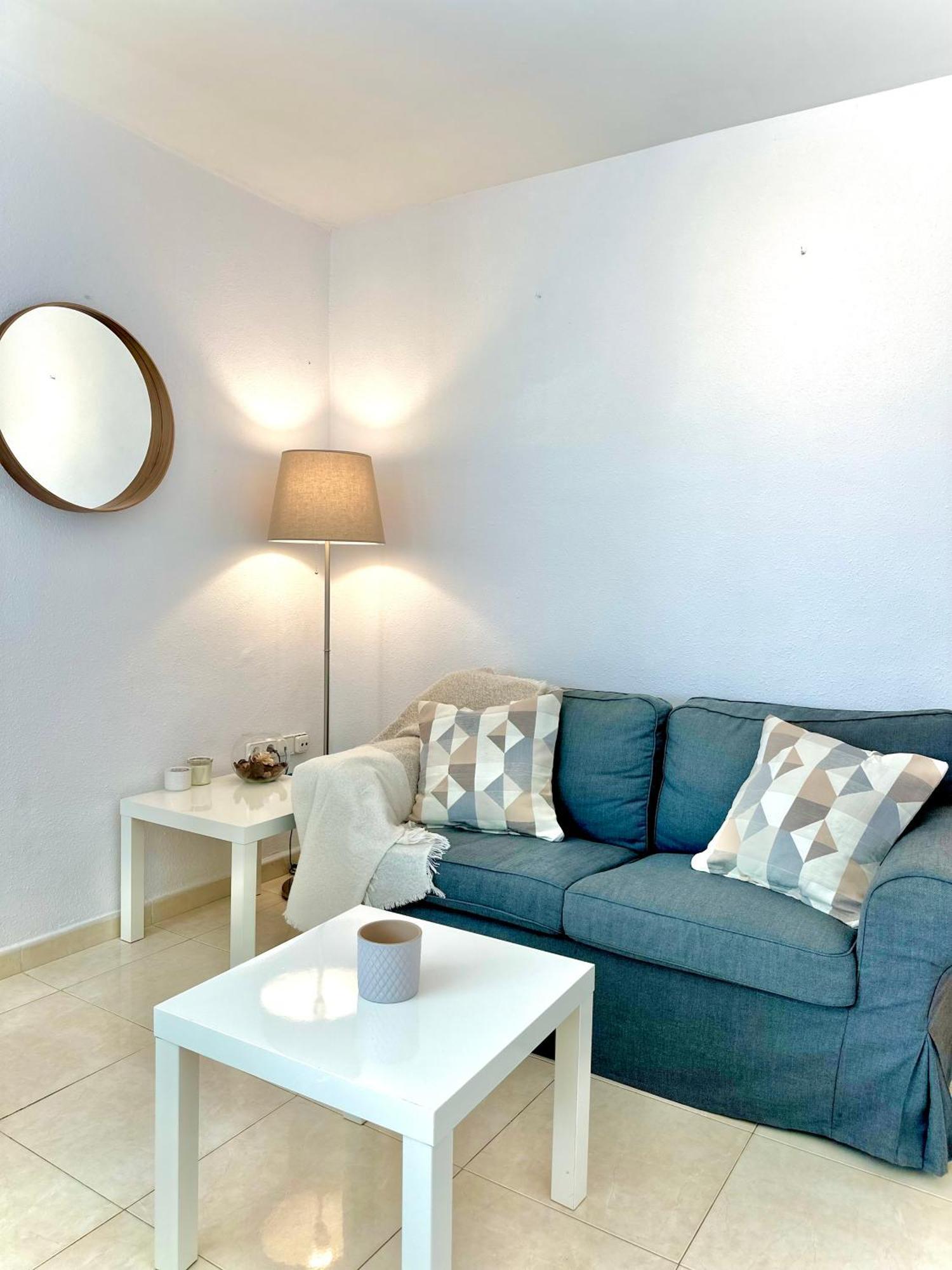 Apartamentos J&K Torremolinos Kültér fotó