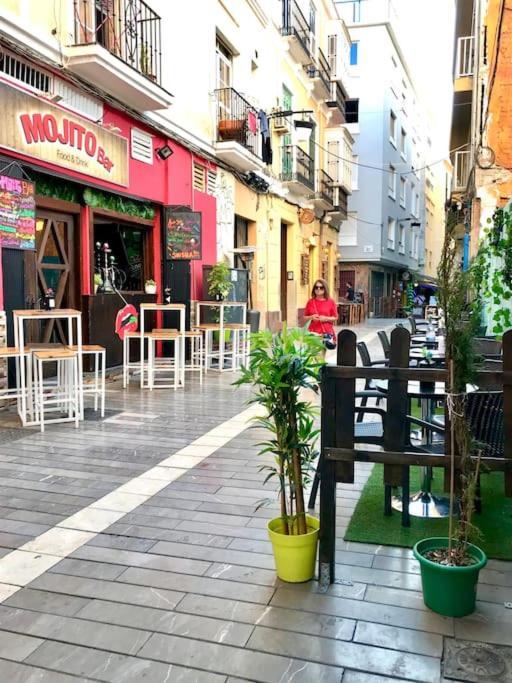 Apartamentos J&K Torremolinos Kültér fotó