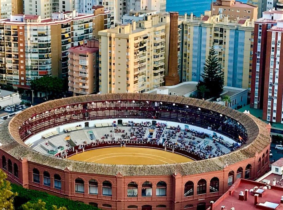 Apartamentos J&K Torremolinos Kültér fotó