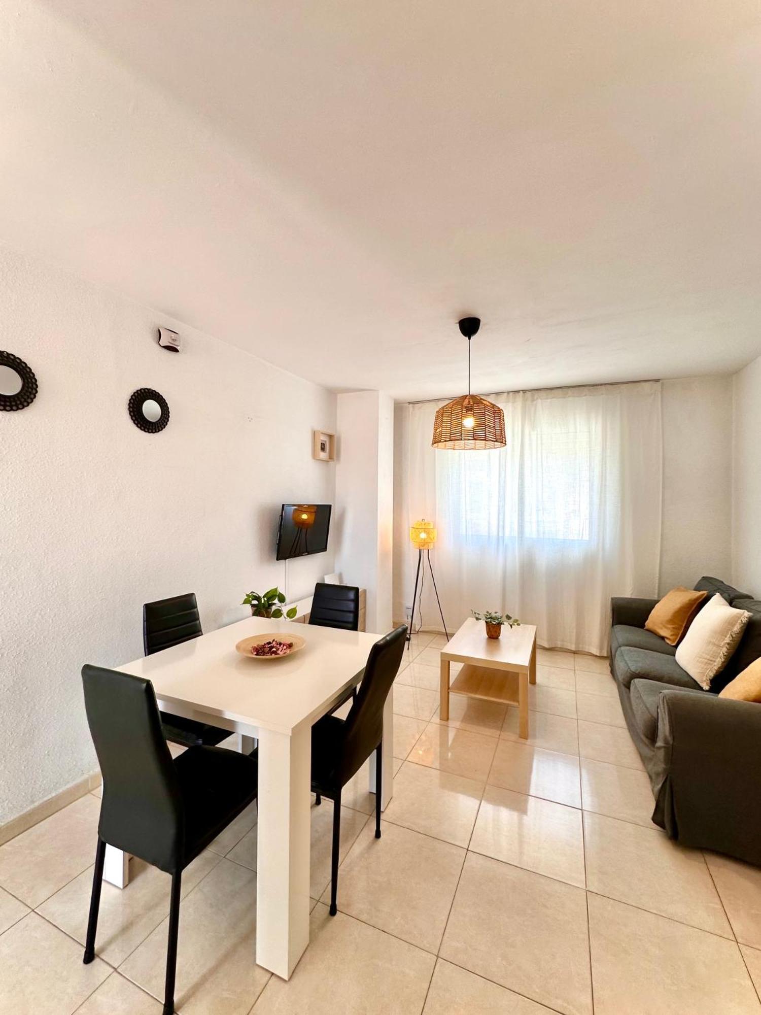 Apartamentos J&K Torremolinos Kültér fotó