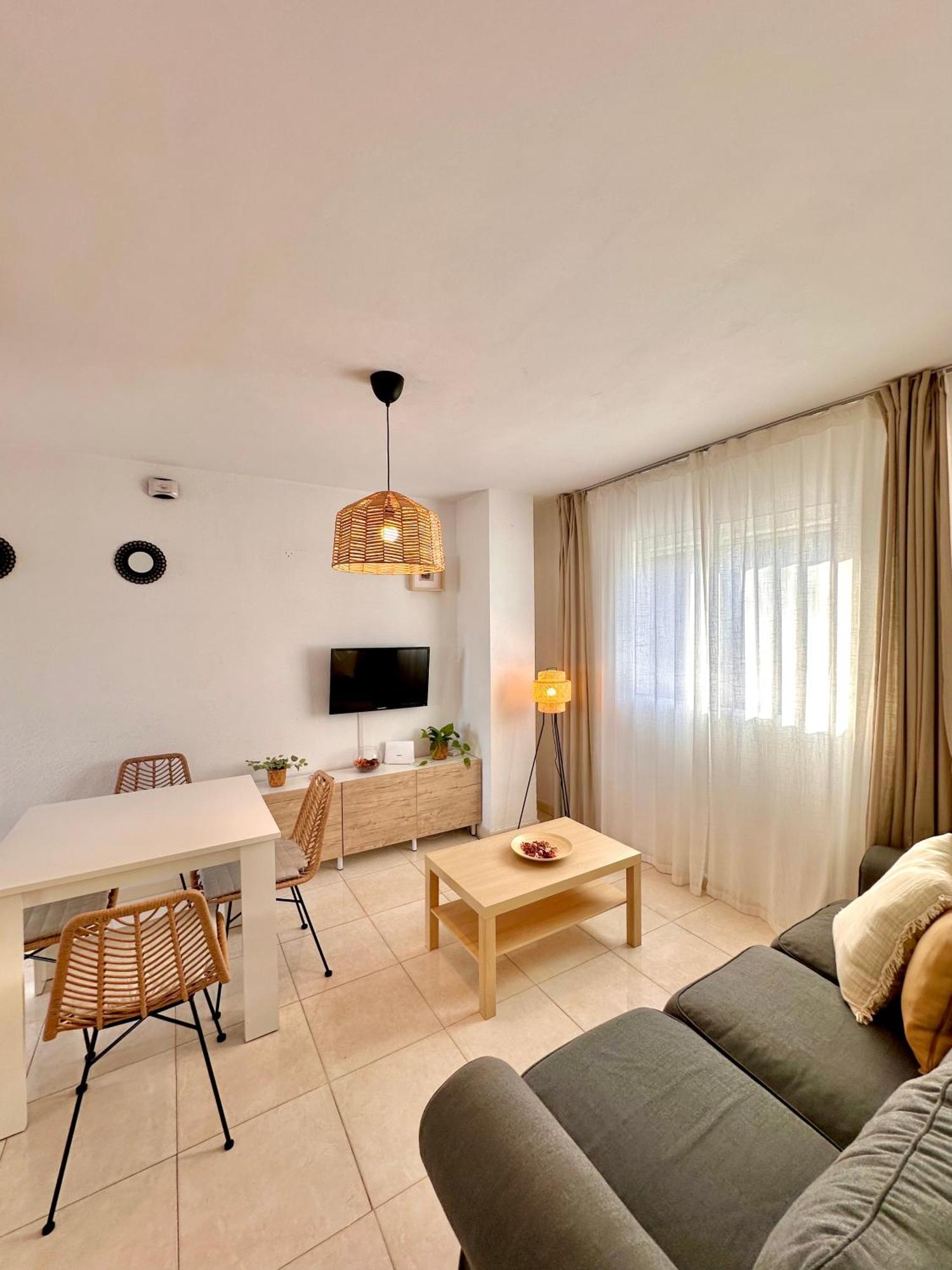 Apartamentos J&K Torremolinos Kültér fotó