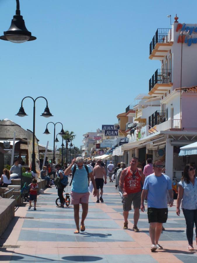 Apartamentos J&K Torremolinos Kültér fotó