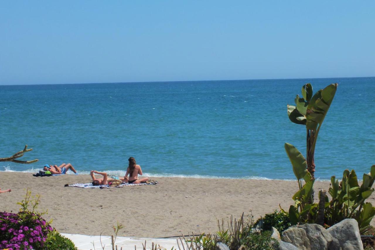 Apartamentos J&K Torremolinos Kültér fotó