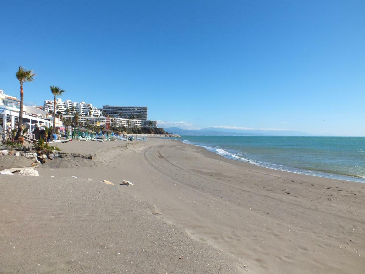 Apartamentos J&K Torremolinos Kültér fotó
