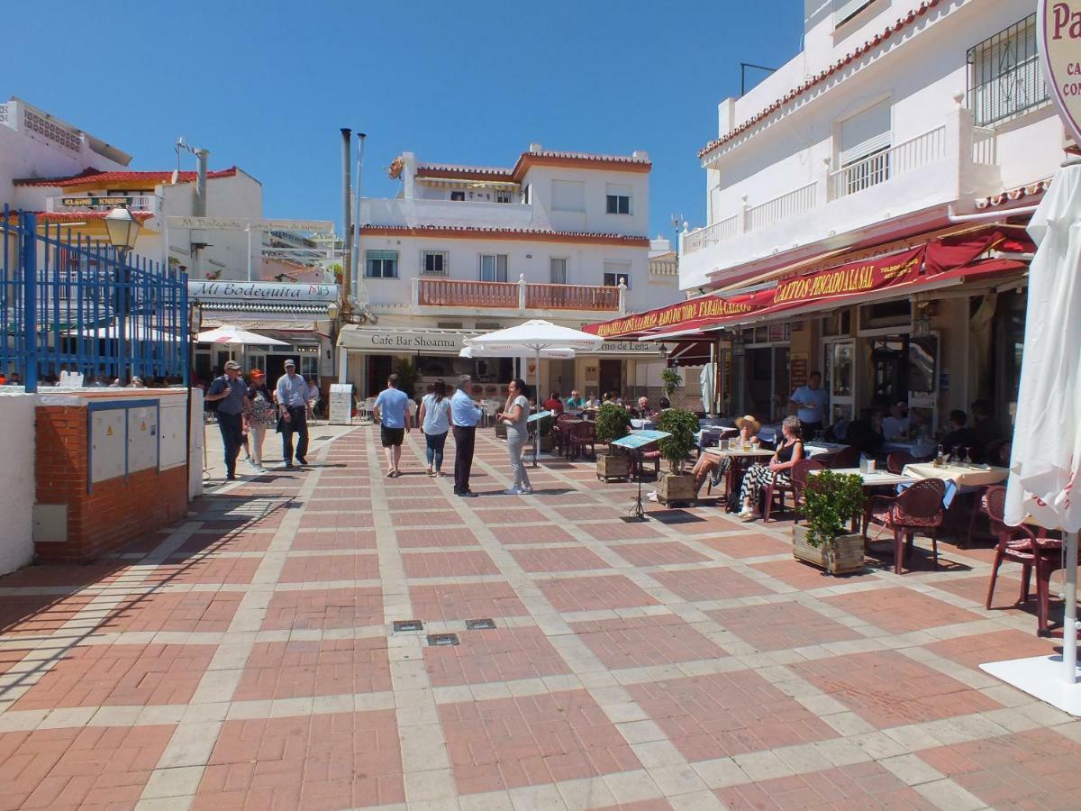 Apartamentos J&K Torremolinos Kültér fotó